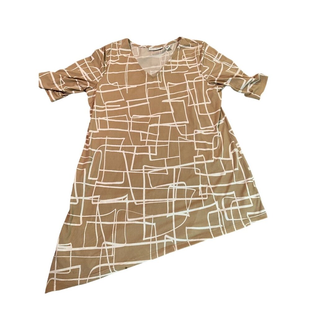 Susan Graver Asymmetrical Hem Top‎ Liquid Knit Kahki/Tan and White Size Medium